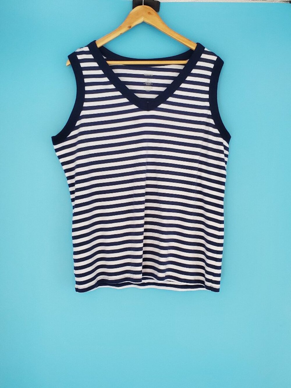 Sonoma Tank Top Size 3X Striped V-Neck Sleeveless Blue & White Ribbed